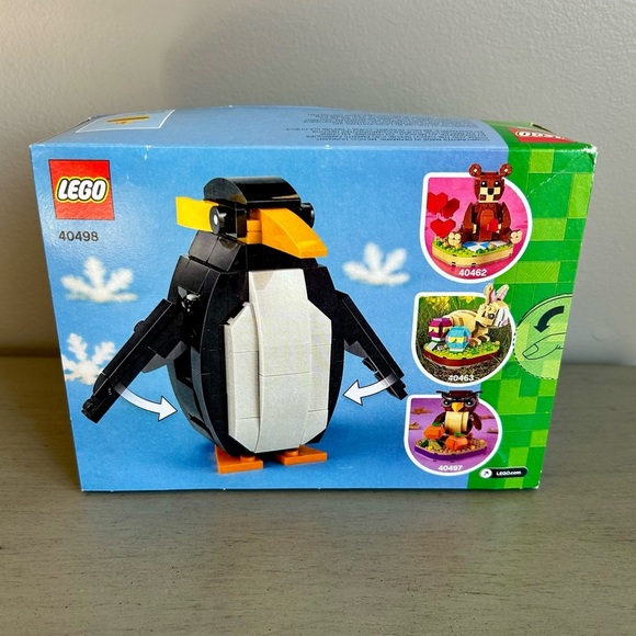 LEGO Holiday Exclusive 40498 Christmas Penguin NEW Sealed RETIRED 244pcs Tree - Picture 3 of 8